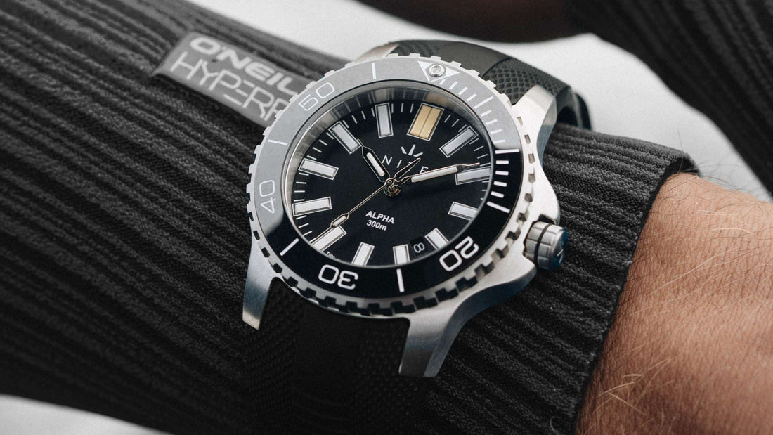 How to Use a Dive Watch Bezel: A Simple Guide for New Divers